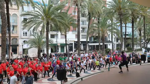 Mayores durante una de las actividades Mayores durante una de las actividades