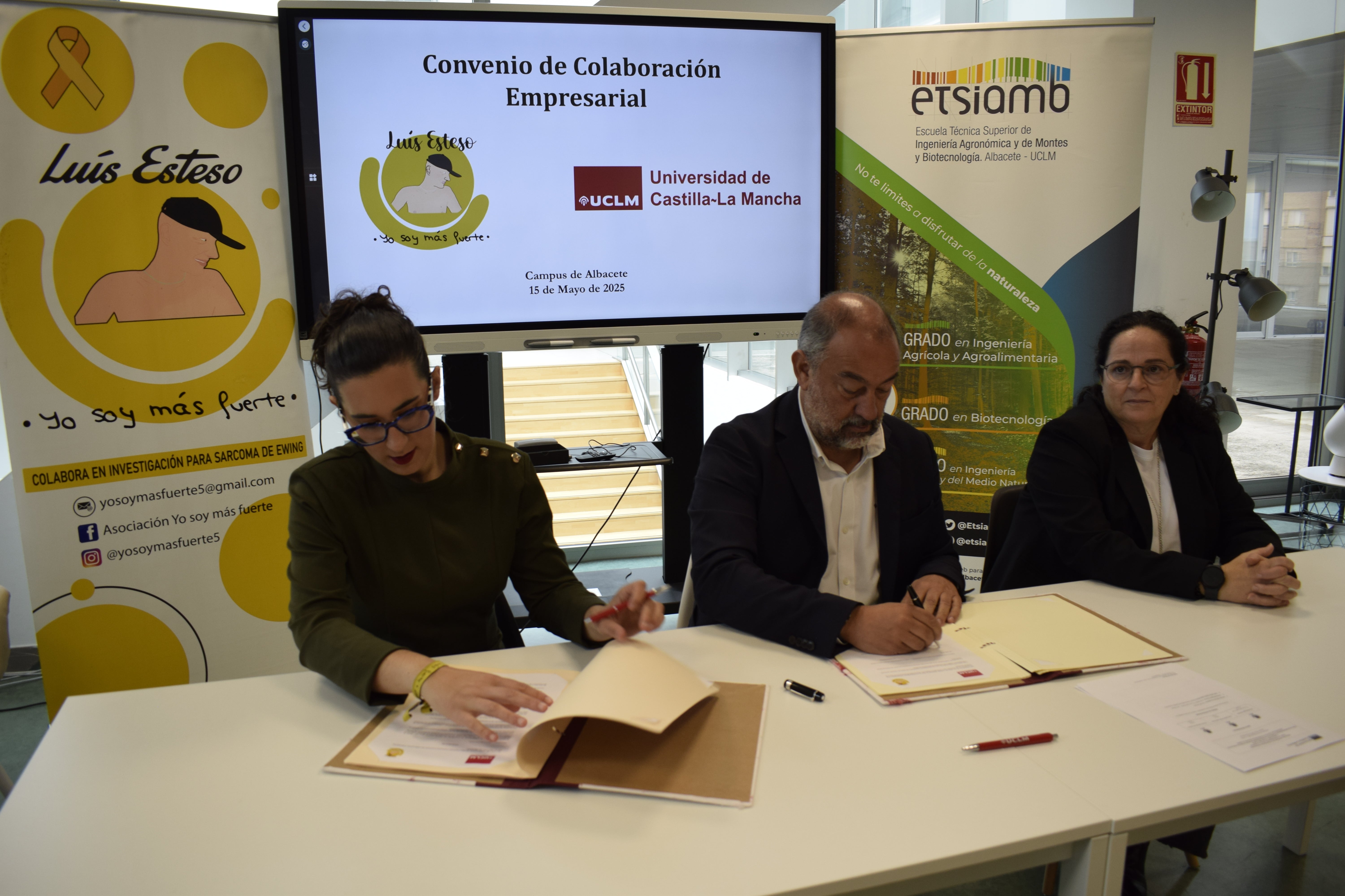 La UCLM y la asociación “Yo Soy Más Fuerte” trabajarán en el estudio del Sarcoma de Ewing La UCLM y la asociación “Yo Soy Más Fuerte” trabajarán en el estudio del Sarcoma de Ewing