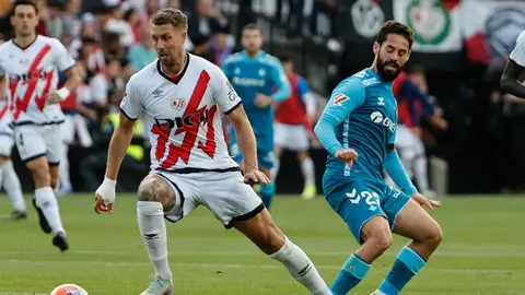 El Rayo sigue en la pelea y frena al Betis El Rayo sigue en la pelea y frena al Betis