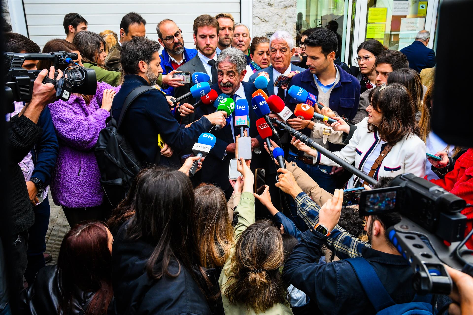 El rey emérito demandará a Revilla en los juzgados de Madrid tras la fallida conciliación El rey emérito demandará a Revilla en los juzgados de Madrid tras la fallida conciliación