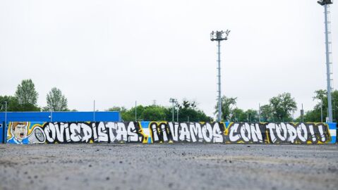 16-5-2025 Pancarta de &aacute;nimo al Real Oviedo en El Requex&oacute;n