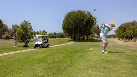 Andalucía, paraíso del golf: más de 100 campos entre mar y montaña Campo de golf en Andalucía