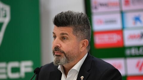 Bragarnik, en sala de prensa.