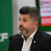 Bragarnik, en sala de prensa. Bragarnik, en sala de prensa.