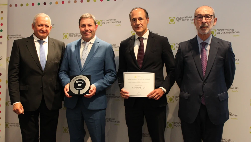 Campoastur recibe el Premio al Desarrollo Rural 2025 por su modelo cooperativo. Campoastur recibe el Premio al Desarrollo Rural 2025 por su modelo cooperativo.