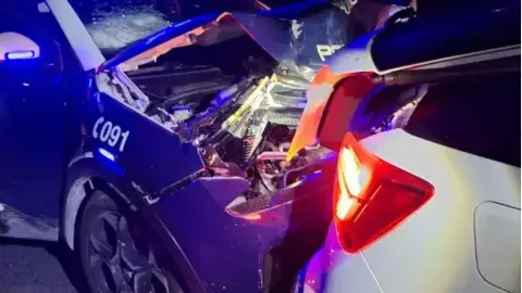 Dos agentes heridos y un detenido tras una persecución policial en Ibiza Dos agentes heridos y un detenido tras una persecución policial en Ibiza