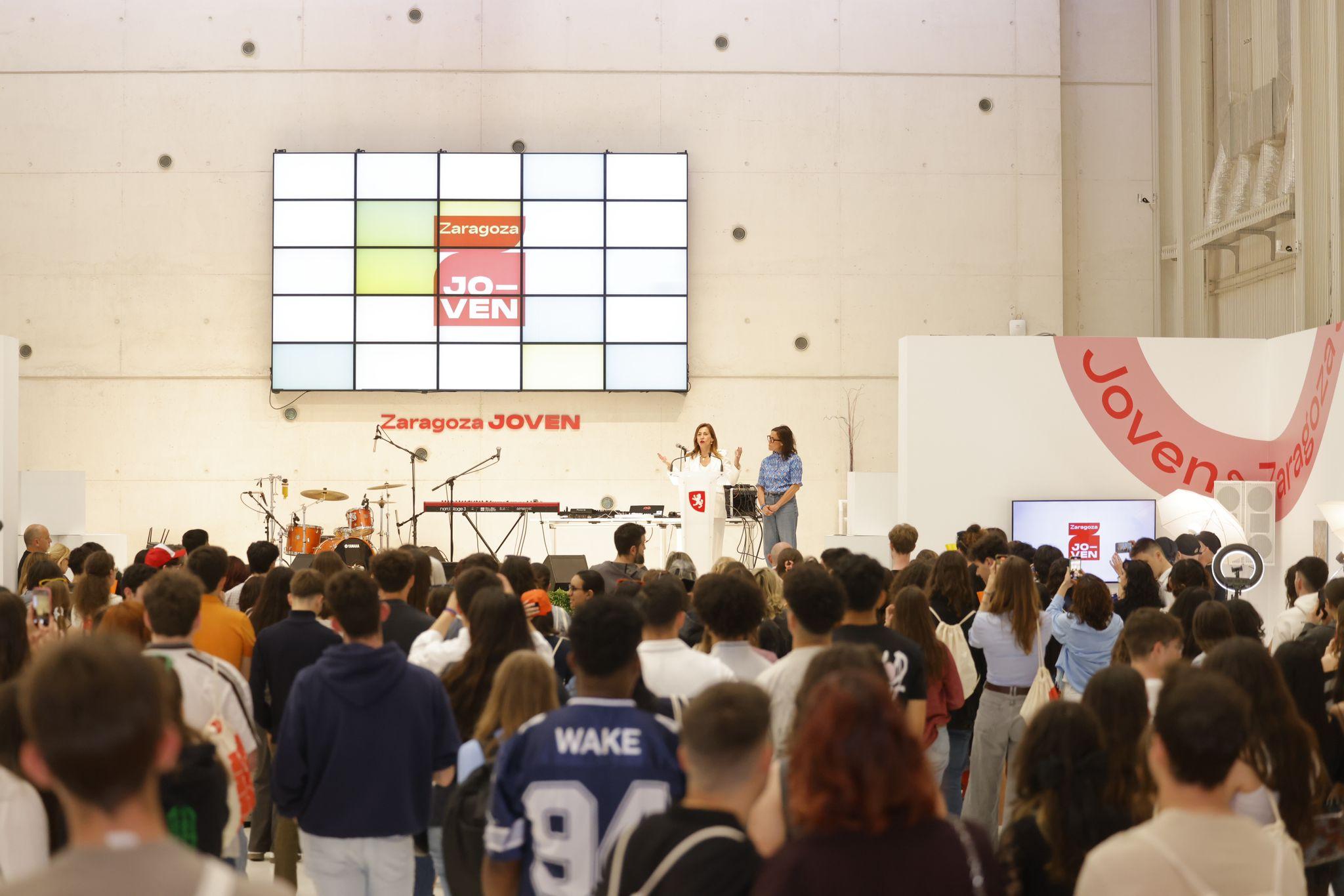Los trabajadores de las Zonas Jóvenes se plantan ante los nuevos pliegos Los trabajadores de las Zonas Jóvenes se plantan ante los nuevos pliegos