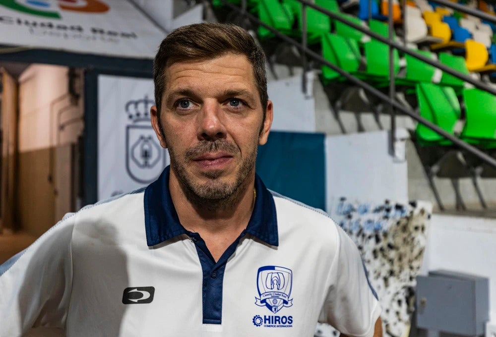 Santi Urdiales: "Las fases de ascenso son una lotería. Todo se decide en detallucos" Santi Urdiales: "Las fases de ascenso son una lotería. Todo se decide en detallucos"