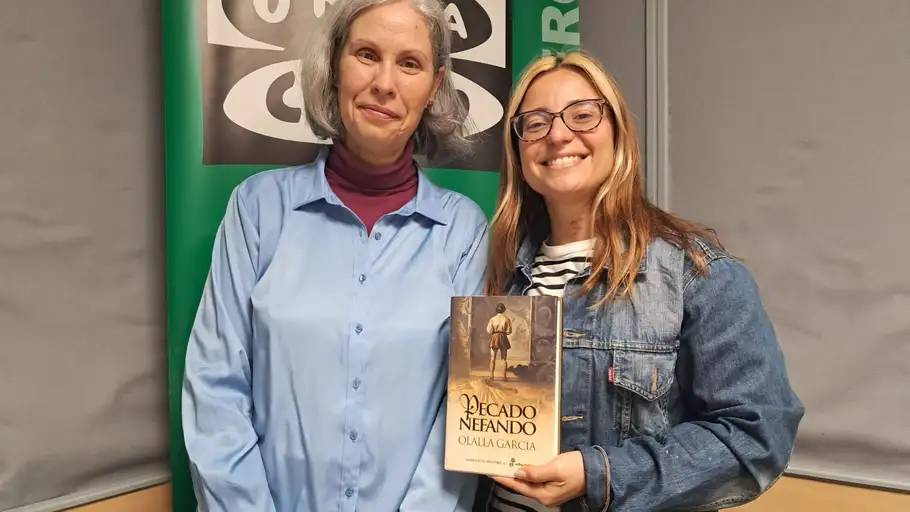La escritora Olalla García visita Onda Cero Alcalá Presenta su novela Pecado nefando