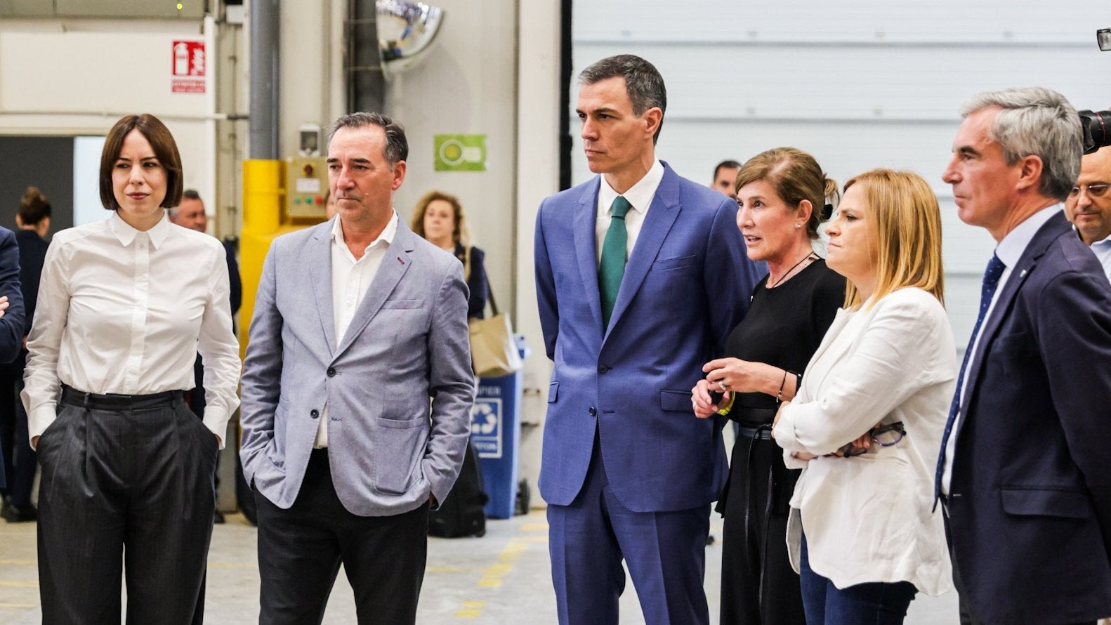 Alcalde de Ribarroja sobre la visita de Sánchez: "Se interesó por una empresa que ha sufrido un impacto grave por la DANA" Alcalde de Ribarroja sobre la visita de Sánchez: "Se interesó por una empresa que ha sufrido un impacto grave por la DANA"