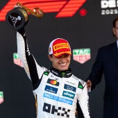 El piloto Lando Norris celebra su triunfo en el GP de Mónaco