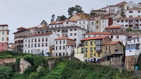 Bajada al puerto de Llastres Bajada al puerto de Llastres