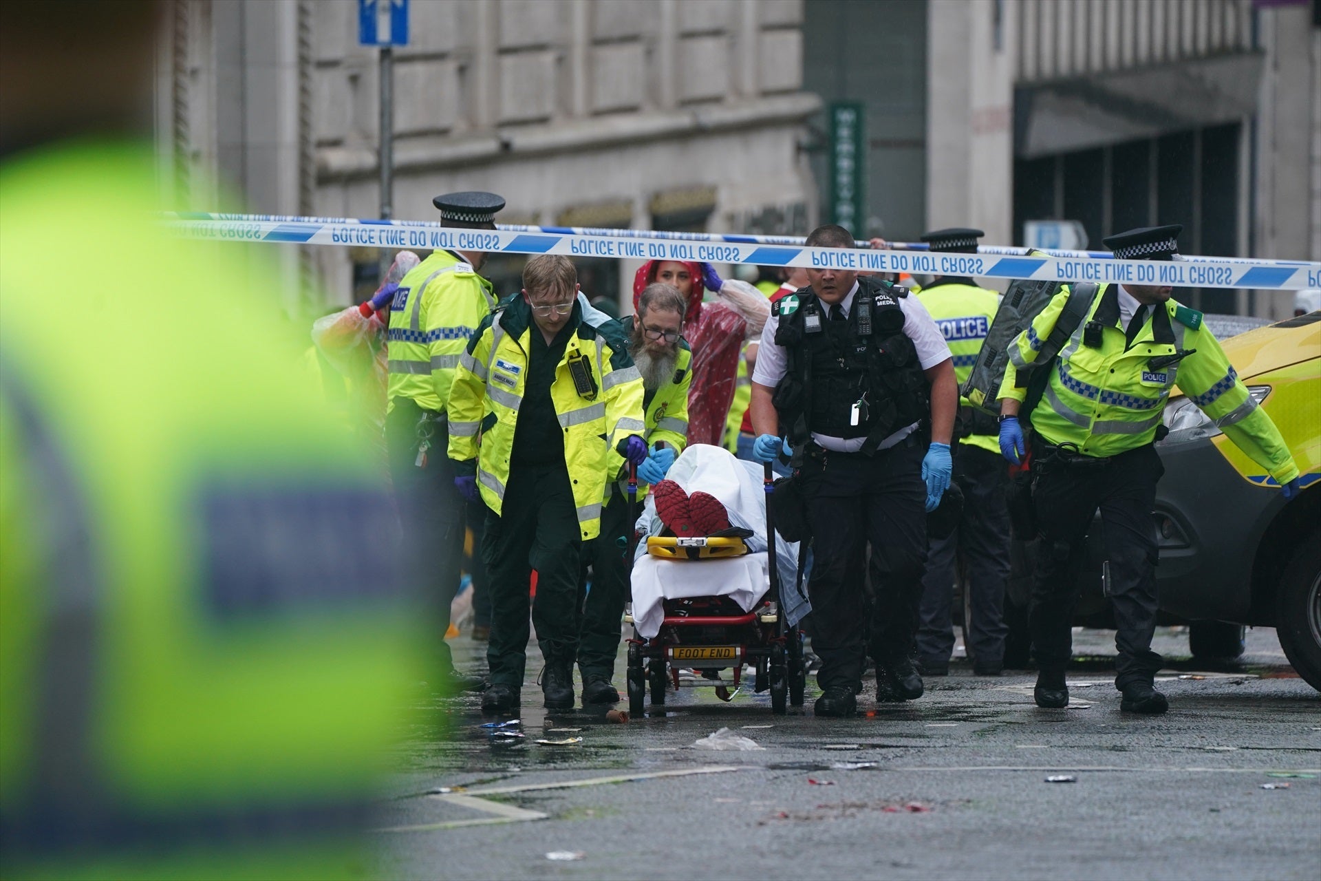 Detenido un hombre en Liverpool tras un atropello múltiple durante la celebración de la Premier Detenido un hombre en Liverpool tras un atropello múltiple durante la celebración de la Premier