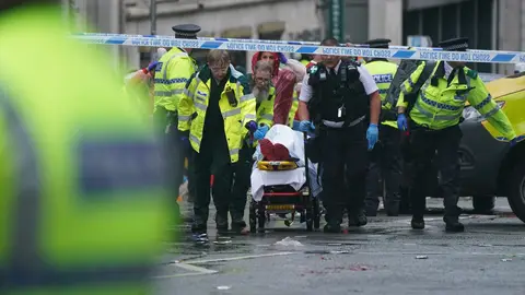 Detenido un hombre en Liverpool tras un atropello múltiple durante la celebración de la Premier Detenido un hombre en Liverpool tras un atropello múltiple durante la celebración de la Premier