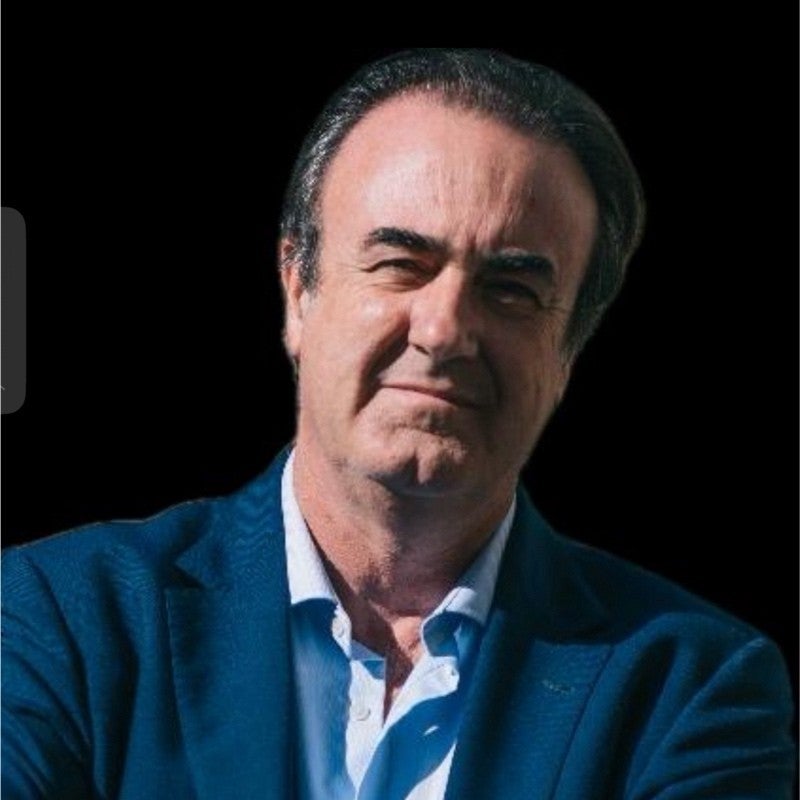Víctor Pedrera, secretario general de CESM: "Estamos fabricando médicos para que otros países se los lleven" Víctor Pedrera, secretario general de CESM: "Estamos fabricando médicos para que otros países se los lleven"