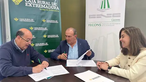 Caja Rural de Extremadura y Fecons renuevan su colaboración para seguir estimulando el sector de la construcción Caja Rural de Extremadura y Fecons renuevan su colaboración para seguir estimulando el sector de la construcción
