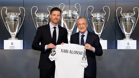 Las primeras palabras de Xabi Alonso como entrenador del Real Madrid "Tengo la ilusión de construir un gran equipo" Las primeras palabras de Xabi Alonso como entrenador del Real Madrid "Tengo la ilusión de construir un gran equipo"