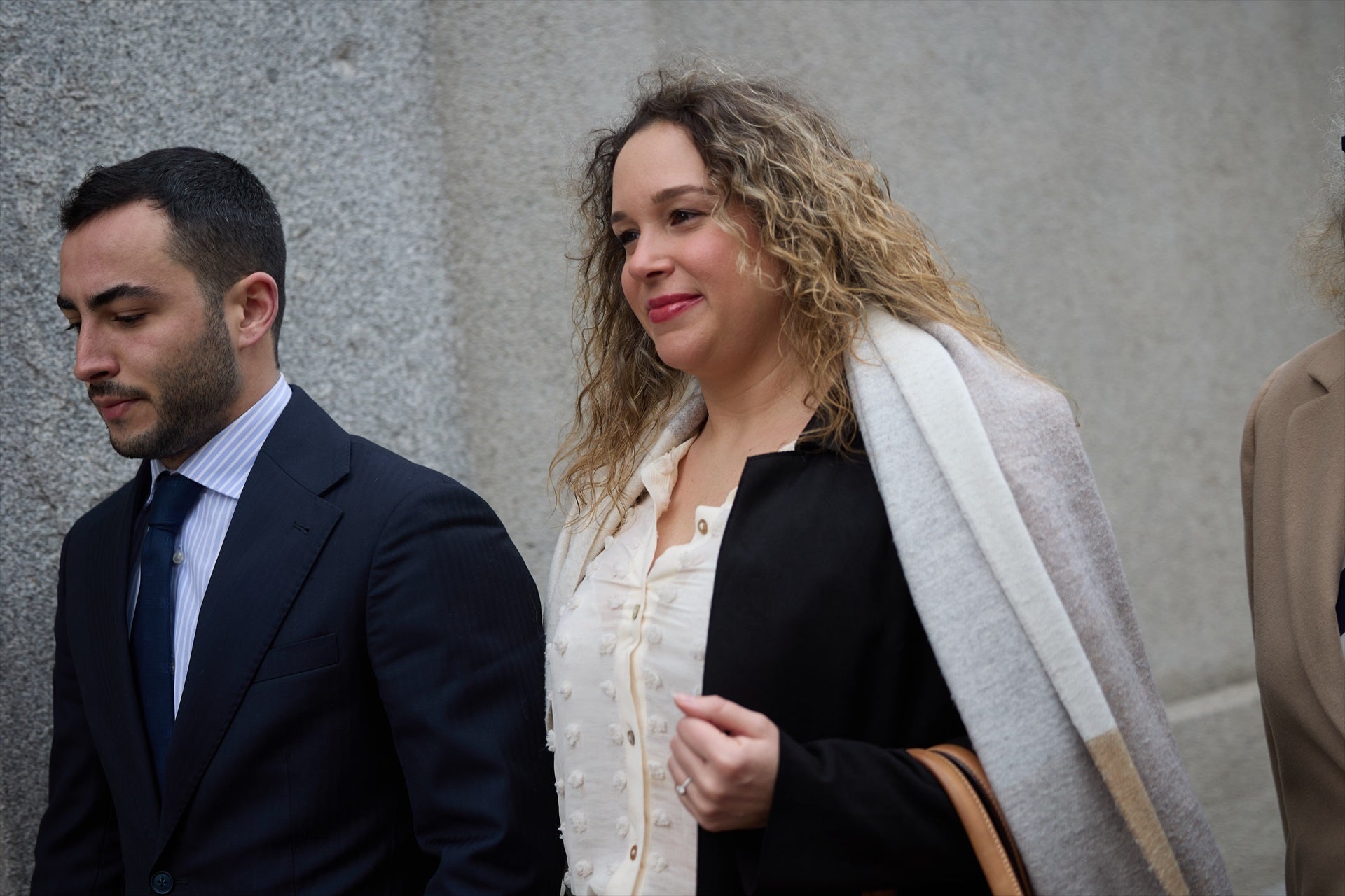 El Supremo cita a Leonor Pano tras afirmar que Ábalos cobró 500.000 euros por rescatar Air Europa El Supremo cita a Leonor Pano tras afirmar que Ábalos cobró 500.000 euros por rescatar Air Europa