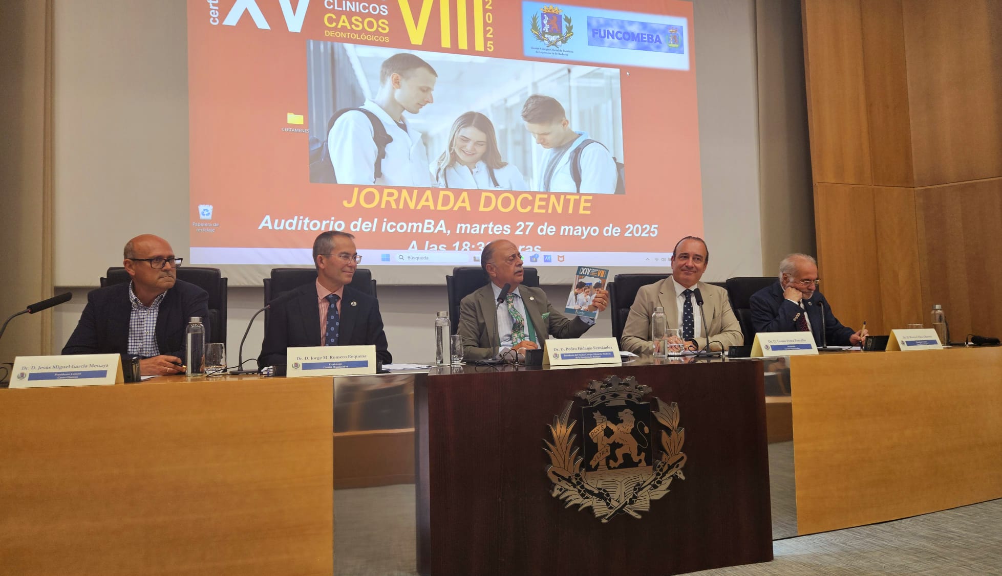 Siete casos clínicos y tres de deontología optan a los premios de casos MIR y de Ética del Colegio de Médicos de Badajoz Siete casos clínicos y tres de deontología optan a los premios de casos MIR y de Ética del Colegio de Médicos de Badajoz