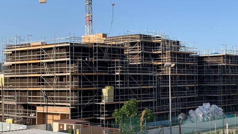 Obras de construcci&oacute;n de vivienda 