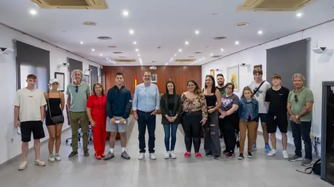 Alumnado becado por su participación Alumnado becado por su participación