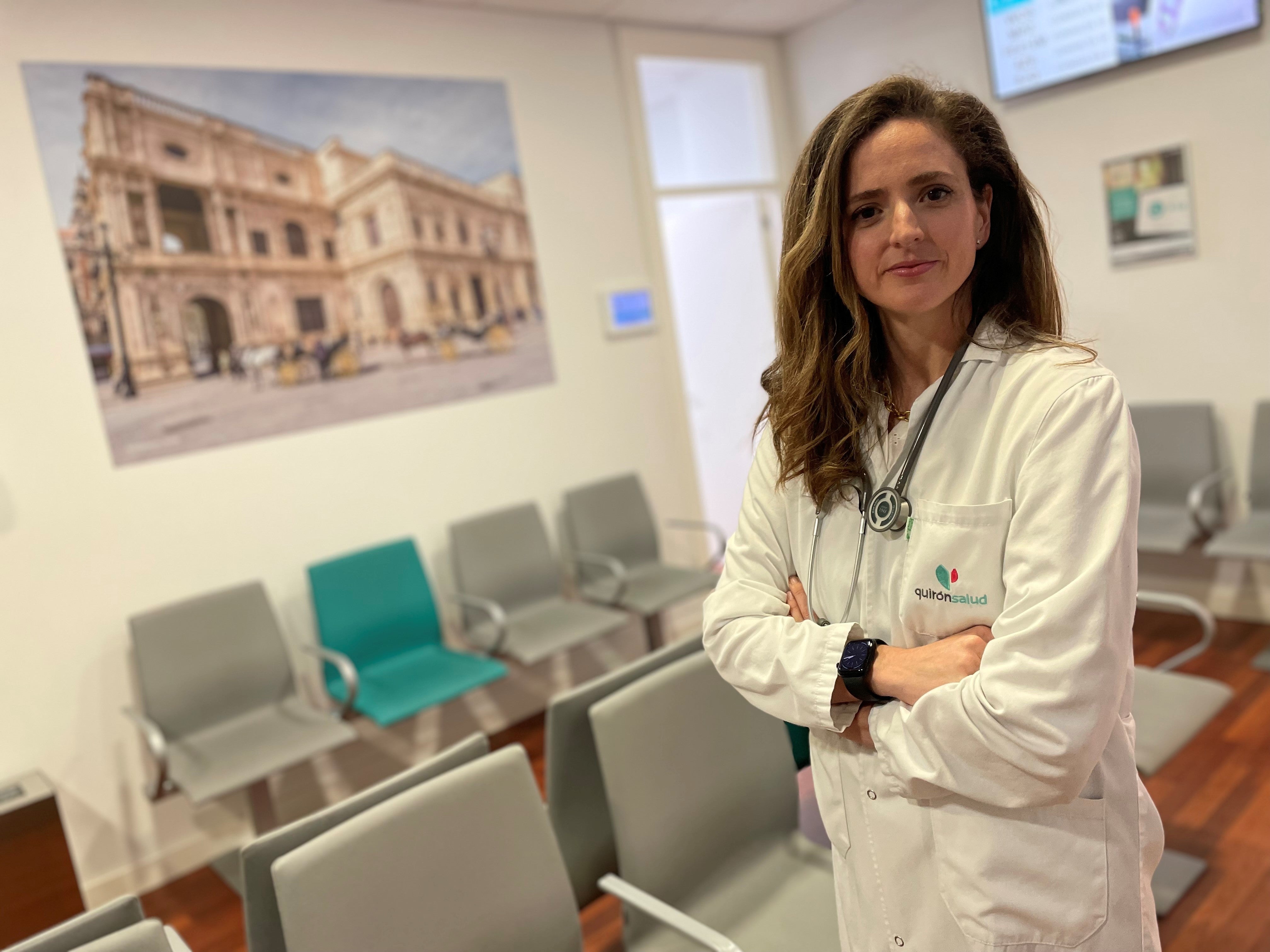 Los síntomas del resfriado suelen durar entre 7 y 10 días mientras que los de la alergia persisten semanas o incluso meses Los síntomas del resfriado suelen durar entre 7 y 10 días mientras que los de la alergia persisten semanas o incluso meses