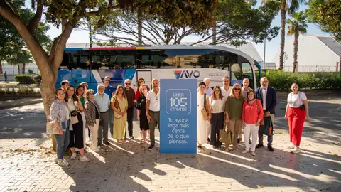 Malagueños conocen de cerca la labor de la Iglesia gracias a la Línea 105 Xtantos Malagueños conocen de cerca la labor de la Iglesia gracias a la Línea 105 Xtantos