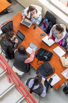 Gobierno vasco ampliará las condiciones de acceso a becas universitarias y facilitará el acceso a 1.500 familias más Gobierno vasco ampliará las condiciones de acceso a becas universitarias y facilitará el acceso a 1.500 familias más
