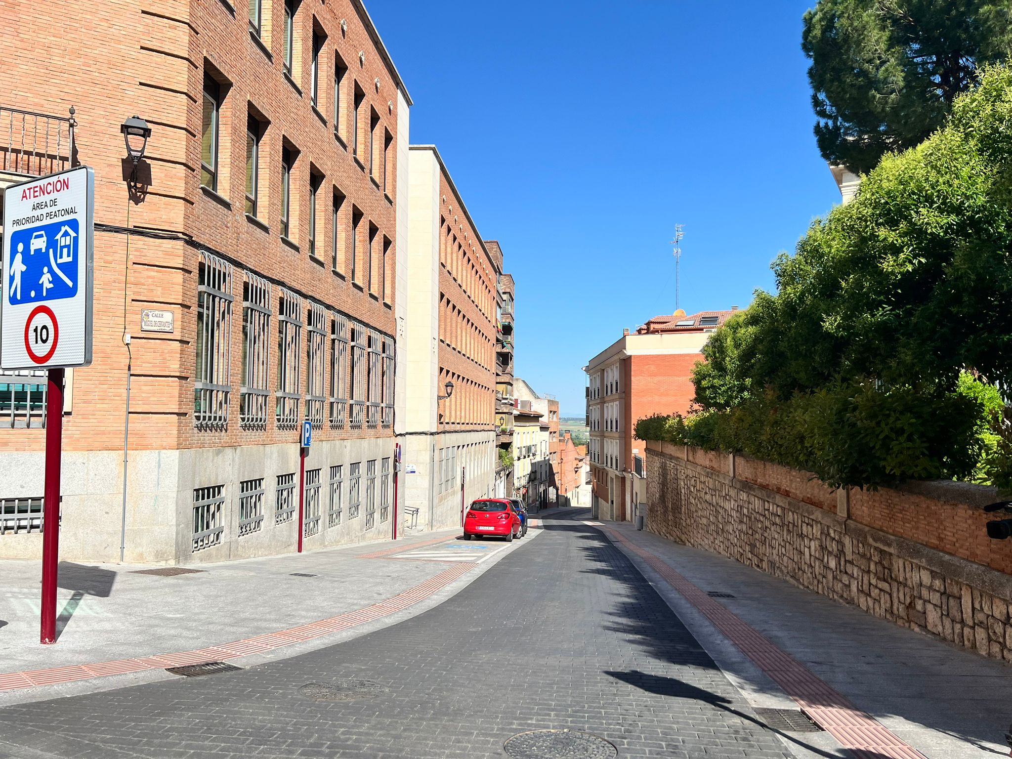 Finaliza la reforma integral del entorno de la calle Cervantes en el centro histórico de Guadalajara Finaliza la reforma integral del entorno de la calle Cervantes en el centro histórico de Guadalajara