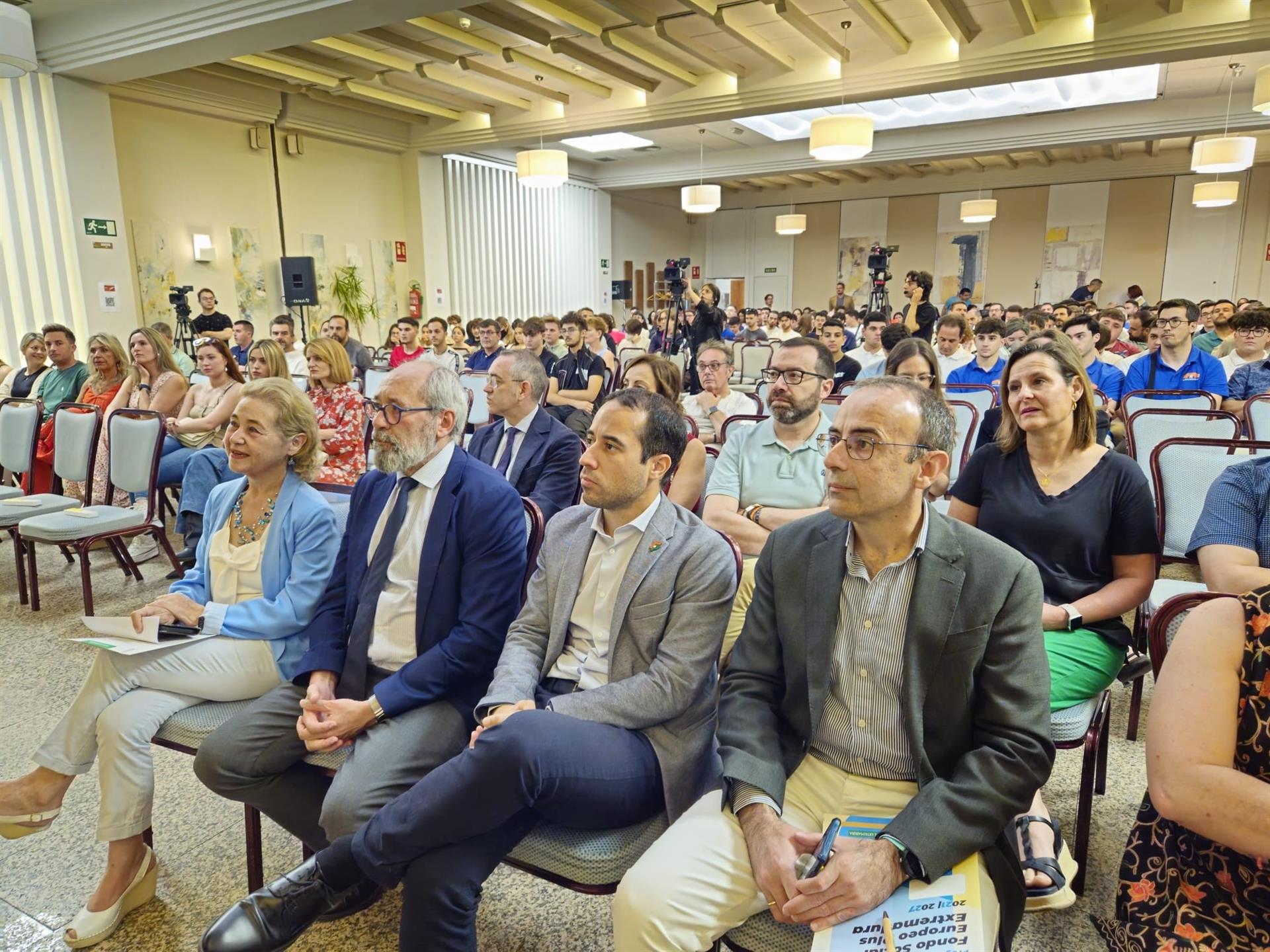 Finaliza la fase regional de las Olimpiadas de Formación Profesional en las que han participado 240 alumnos Finaliza la fase regional de las Olimpiadas de Formación Profesional en las que han participado 240 alumnos