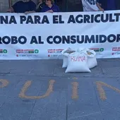 Los agricultores segovianos han vuelto a movilizarse para reclamar unos precios justos para el cereal Los agricultores segovianos han vuelto a movilizarse para reclamar unos precios justos para el cereal