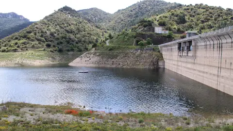 Pantà de Siurana al 25% Pantà de Siurana al 25%