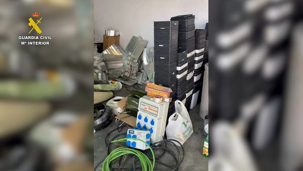Material incautado por la Guardia Civil Material incautado por la Guardia Civil