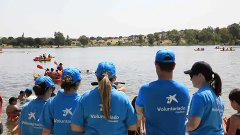 Más de 180 jóvenes en situación de vulnerabilidad participaban en una jornada de piragüismo inclusivo en Mérida Más de 180 jóvenes en situación de vulnerabilidad participaban en una jornada de piragüismo inclusivo en Mérida