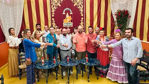 Instantes del encuentro celebrado en la Caseta municipal este lunes Instantes del encuentro celebrado en la Caseta municipal este lunes