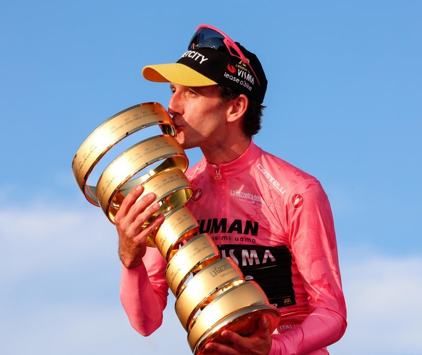 Simon Yates se proclama vencedor del Giro de Italia Simon Yates se proclama vencedor del Giro de Italia