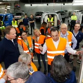 Antonio Filosa, CEO de Stellantis, durante su visita a la planta de Vigo Antonio Filosa, CEO de Stellantis, durante su visita a la planta de Vigo