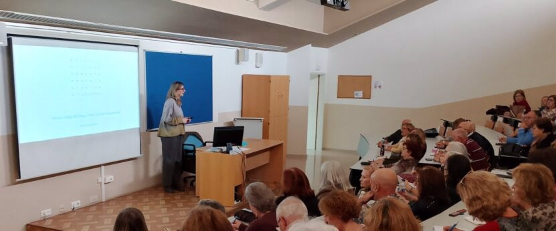 Abierto hasta el 10 de junio el periodo de matriculación de la Universidad de Mayores de Extremadura Abierto hasta el 10 de junio el periodo de matriculación de la Universidad de Mayores de Extremadura