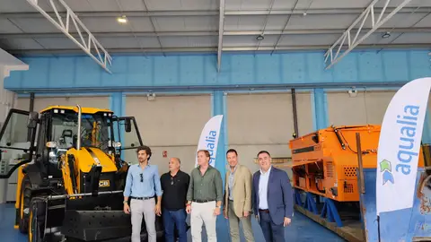 Badajoz refuerza el Servicio Municipal de Aguas con una inversión de 150.000 euros en maquinaria Badajoz refuerza el Servicio Municipal de Aguas con una inversión de 150.000 euros en maquinaria