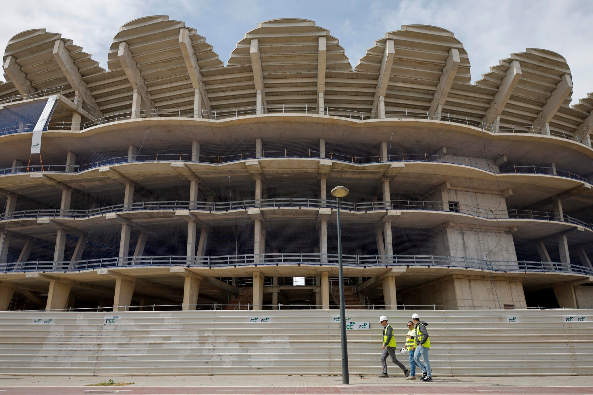 Salvador Gomar "contento" con los avances en las obras del Nou Mestalla Salvador Gomar "contento" con los avances en las obras del Nou Mestalla