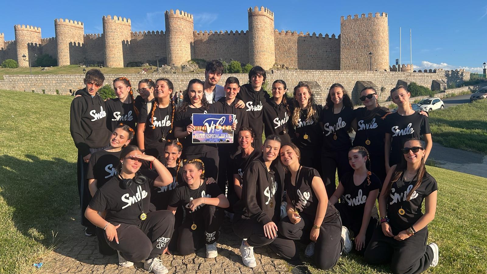 Un mes de mayo lleno de triunfos para la Escuela de Danza Smile Un mes de mayo lleno de triunfos para la Escuela de Danza Smile