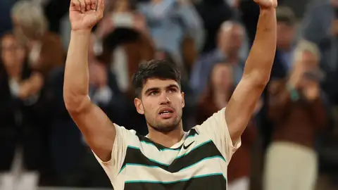 Alcaraz arrolla a Paul y se cita con Musetti en semifinales de Roland Garros Alcaraz arrolla a Paul y se cita con Musetti en semifinales de Roland Garros
