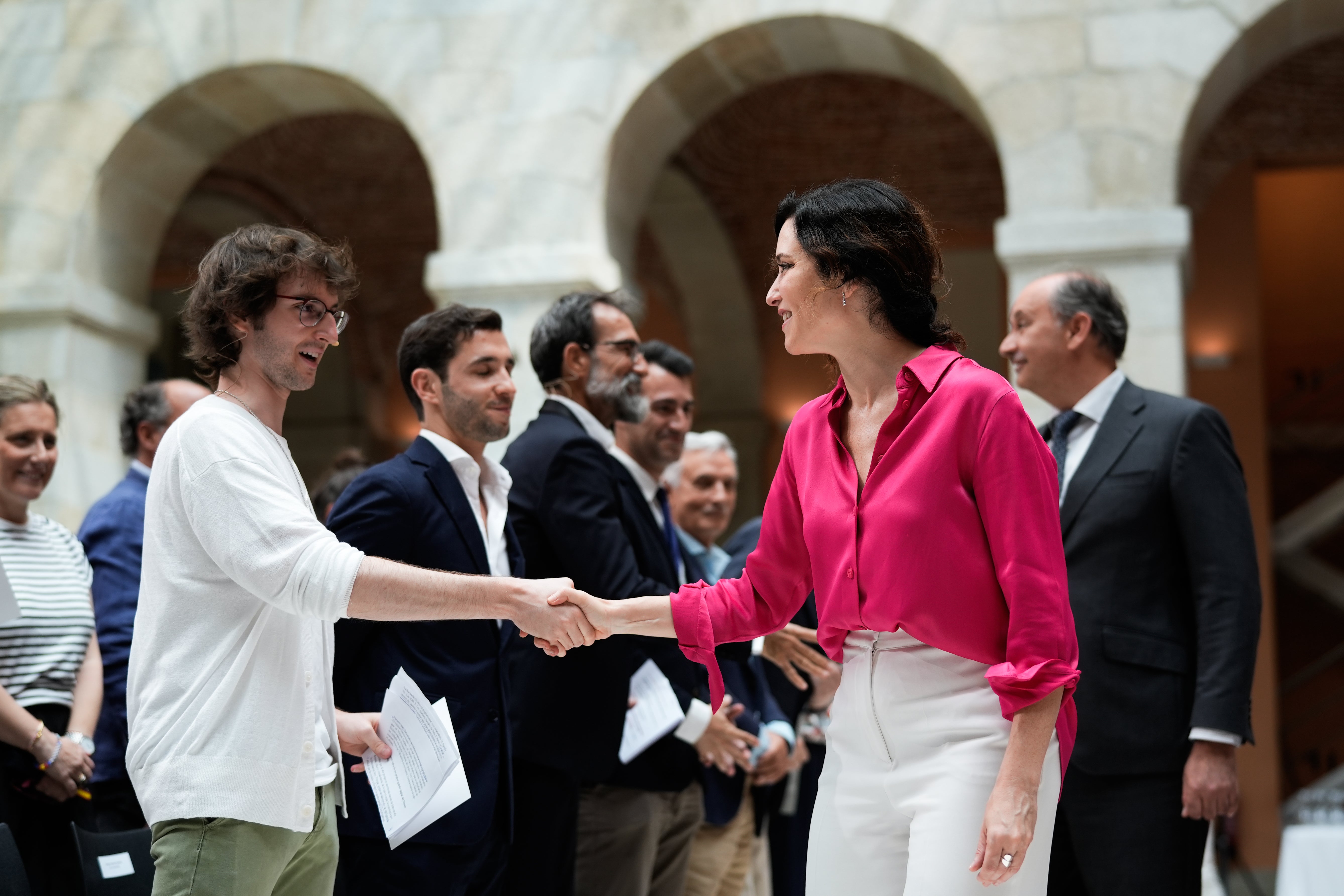 La Comunidad de Madrid presenta un proyecto pionero para transformar las visitas a los museos La Comunidad de Madrid presenta un proyecto pionero para transformar las visitas a los museos