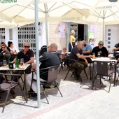 Catalunya suma un nou rècord d'afiliats a la Seguretat Social amb l'impuls del sector serveis. Catalunya suma un nou rècord d'afiliats a la Seguretat Social amb l'impuls del sector serveis.