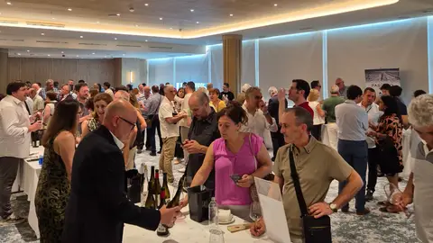 Madrid acoge el 8º Salón de Vinos de la DO Utiel-Requena con la participación de 15 bodegas Madrid acoge el 8º Salón de Vinos de la DO Utiel-Requena con la participación de 15 bodegas
