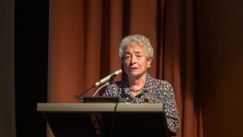 Lola Higueras, historiadora e investigadora naval.