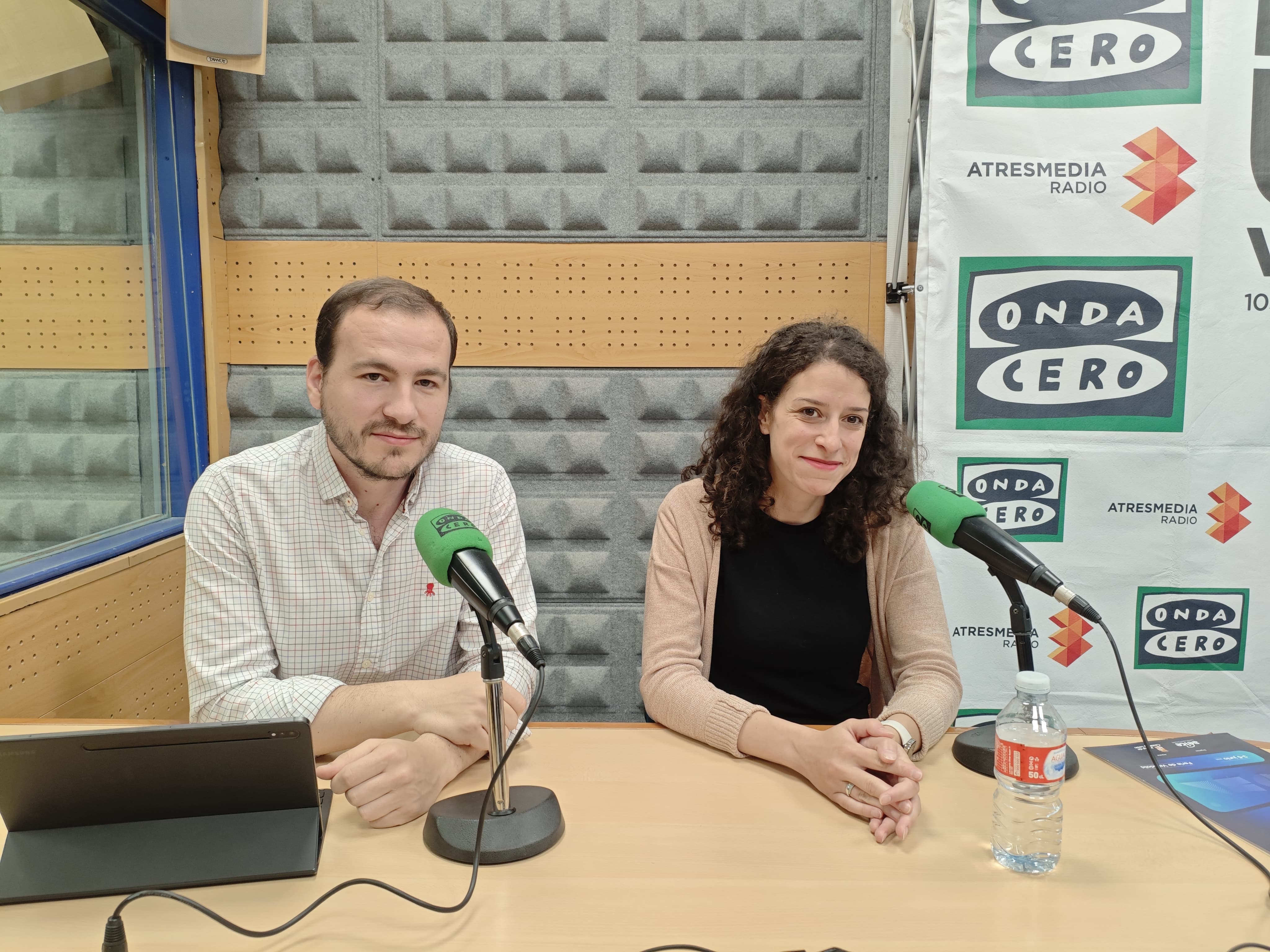 Conocemos cuál es el escenario actual y las nuevas necesidades en vivienda de la mano de Gonzalo Alarcia, socio director de G33 Arquitectos y Silvia Fernández, directora técnica de AEICE Conocemos cuál es el escenario actual y las nuevas necesidades en vivienda de la mano de Gonzalo Alarcia, socio director de G33 Arquitectos y Silvia Fernández, directora técnica de AEICE