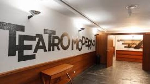 Ambig&uacute; del Teatro Moderno de Guadalajara.