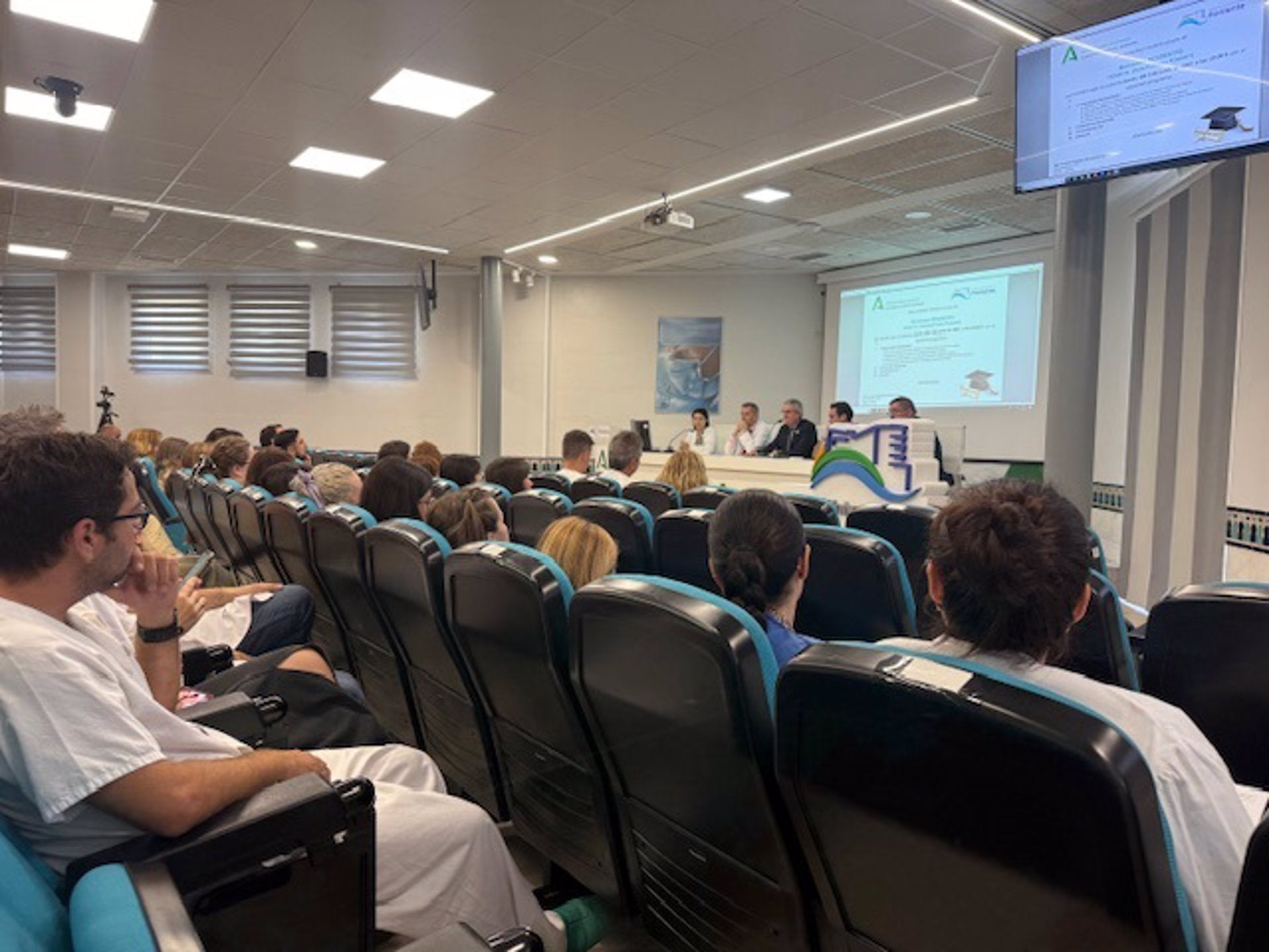 El Hospital Universitario y el Distrito Sanitario Poniente incorporan a 28 internos residentes El Hospital Universitario y el Distrito Sanitario Poniente incorporan a 28 internos residentes