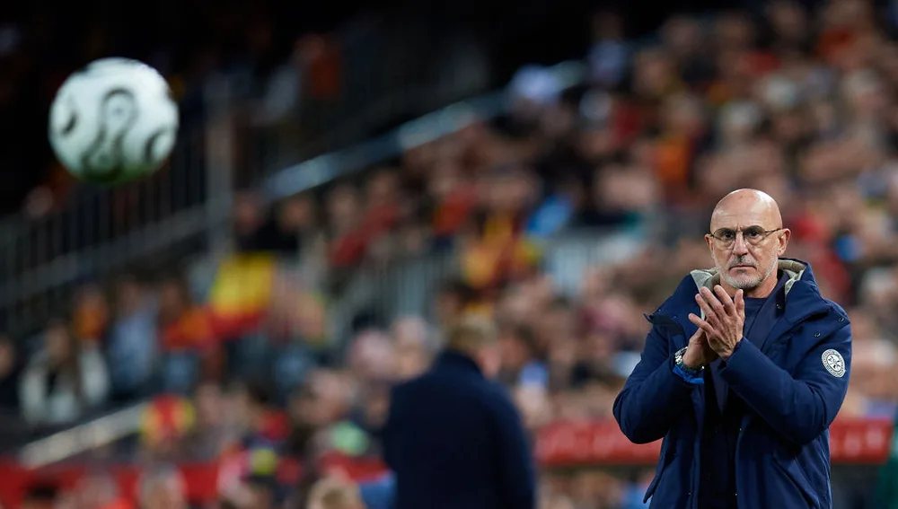 Luis de la Fuente durante un partido con la selección española Luis de la Fuente durante un partido con la selección española